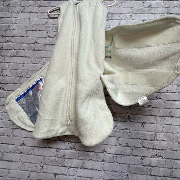 Halo SleepSack Swaddle Newborn Embordered "Sweet Dreams" Cream Up to 3 Months - Picture 11 of 15